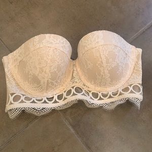 New With Tags Victoria’s Secret Strapless Bra